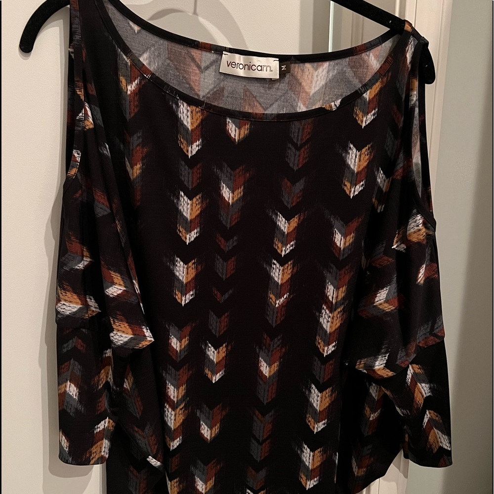 Veronica M cold shoulder top. Great for weekend evenings!